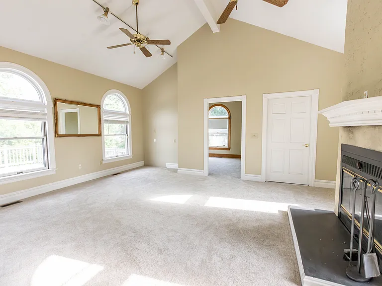 22 Serafin Pl — Photo 16