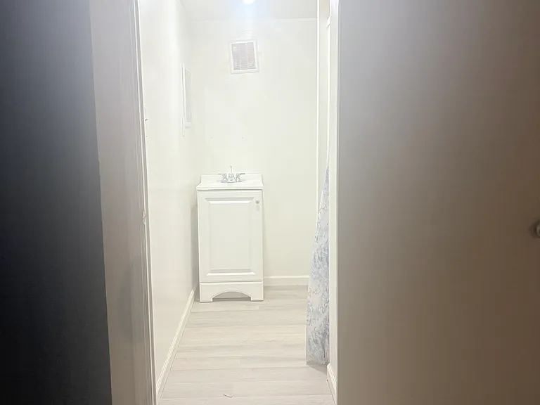 256 W Fisher Ave — Photo 14