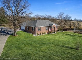 1 Saddleback Rd, Muldrow, OK 74948