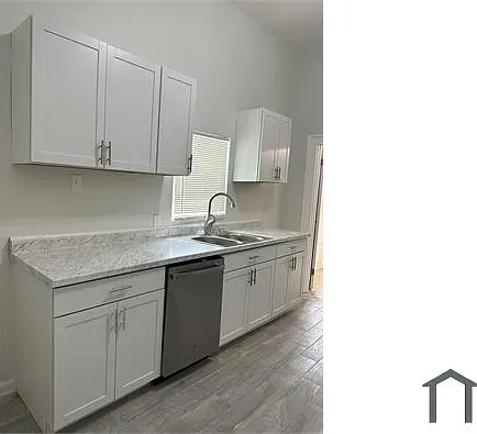 2313 Dabadie St — Photo 2