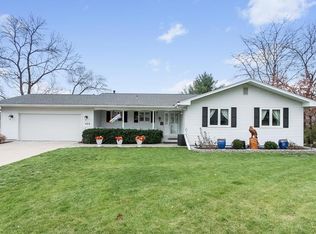 324 Trail Ridge Rd SE, Cedar Rapids, IA 52403