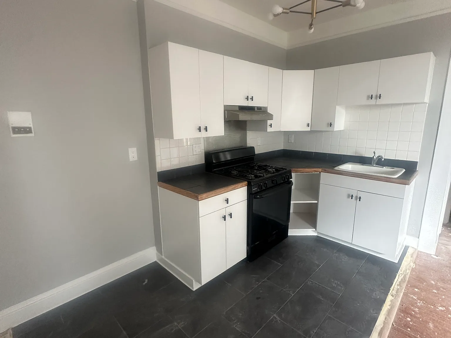 2 bed, $2,500 — Photo 2