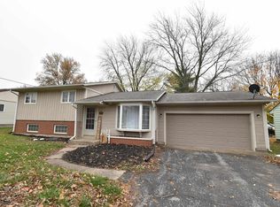 701 S Sharon Ave, Fowler, IN