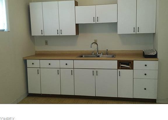 5th image of 4244 W 38th St