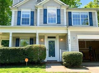 2810 Chalgrove Ln, Charlotte, NC 28216