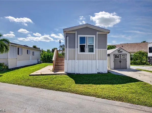 11641 Ariana Dr #13, Fort Myers, FL 33908