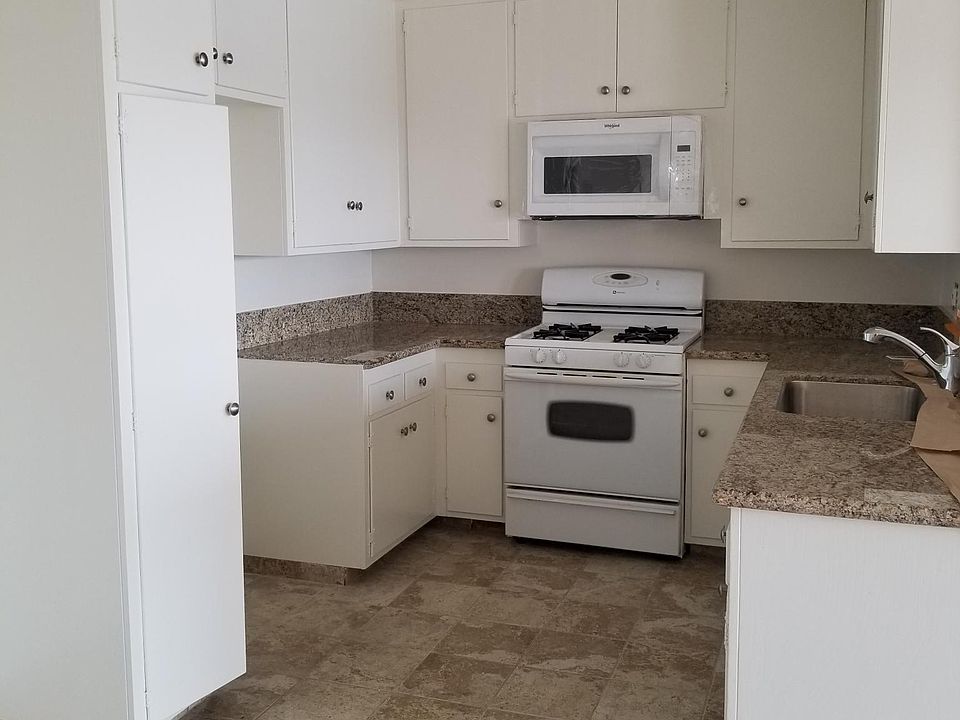 1st image of 1327 12th St APT 8
