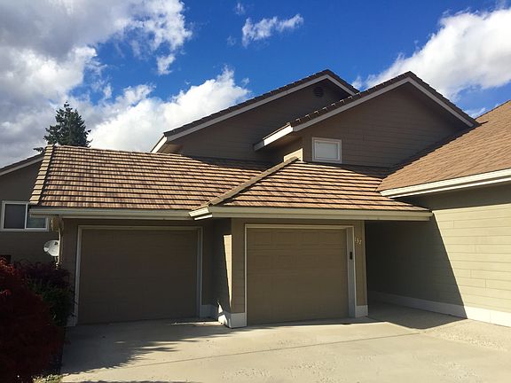 2nd image of 137 Ironwood Pl