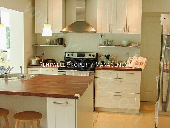 3rd image of 508 Rock Glen Dr