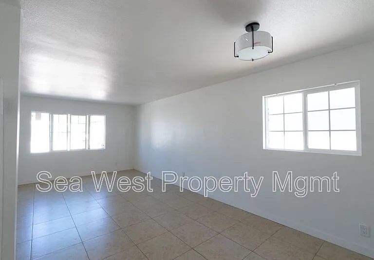 156 W Leucadia Blvd — Photo 5