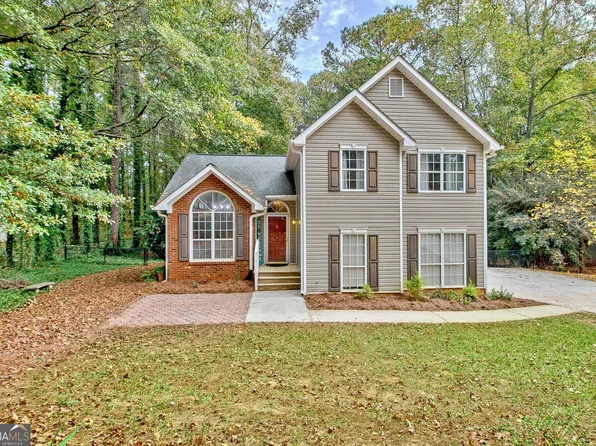 140 Richmond Pl, Newnan, GA 30265