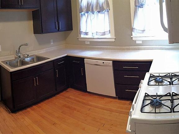 2nd image of 873 Laurel Ave