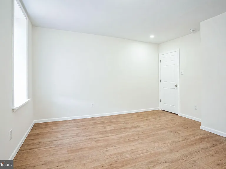 435 N 32nd St #2 — Photo 23