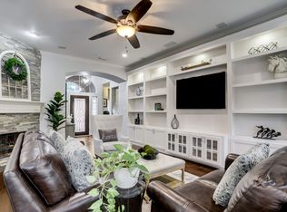 86 N Hollylaurel Cir, Spring, TX 77382