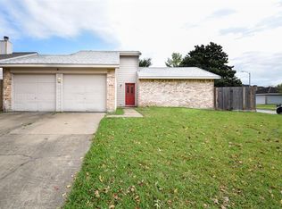 7203 Plaza Del Sol Dr, Houston, TX 77083