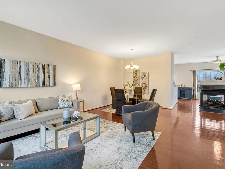 4479 Beacon Grove Cir #B — Photo 6