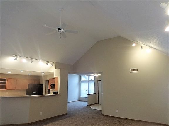 3rd image of 1115 Beaujolais Pl