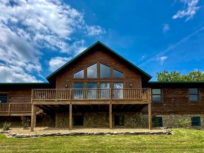 130 Jess Jarrett Rd, Roan Mountain, TN, 37687