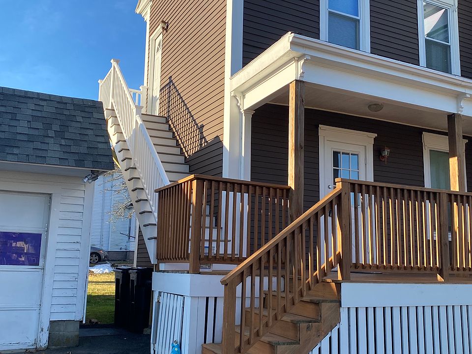 Primary entrance is via brand new, external stairs.