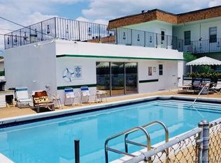 2219 Polk St APT 10A, Hollywood, FL 33020