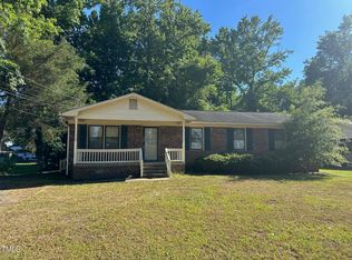 1305 W Pearsall St, Dunn, NC 28334