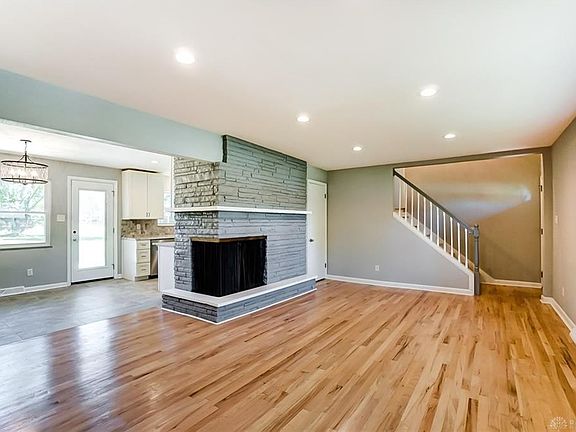 5th image of 4158 Middlebrook Dr