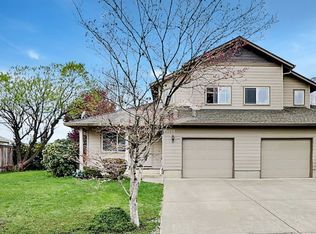 2285 NW McGarey Dr, McMinnville, OR