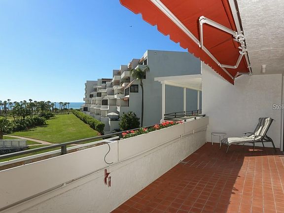 2nd image of 1465 Gulf Of Mexico Dr Unit 204