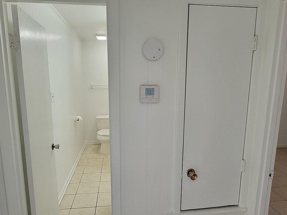 2nd image of 2033 Bradford Dr #A