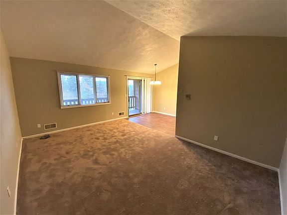4th image of 483-491 Lovers Lane; Country Clb #48