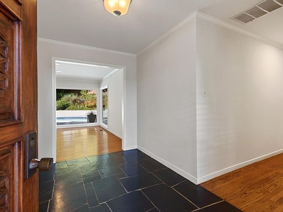 4th image of 35 Warmwood Way
