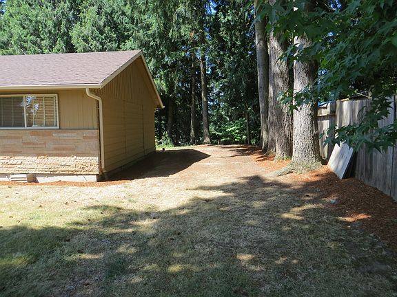 5th image of 2506 NE 59th St