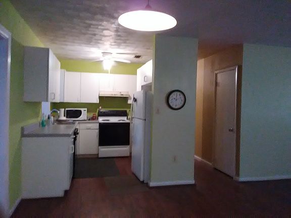 2nd image of 2711 SE 27th St