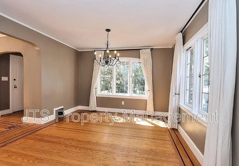 937 Sonoma Way — Photo 24