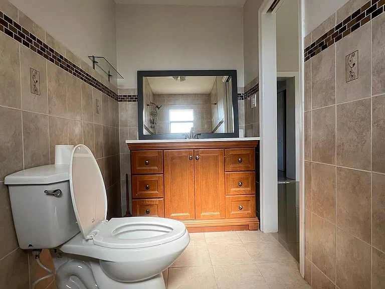4501 SW 104th Ct — Photo 5