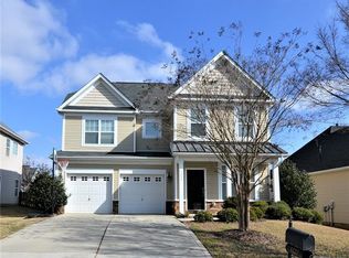 3227 Shadowy Retreat Dr, Matthews, NC 28104