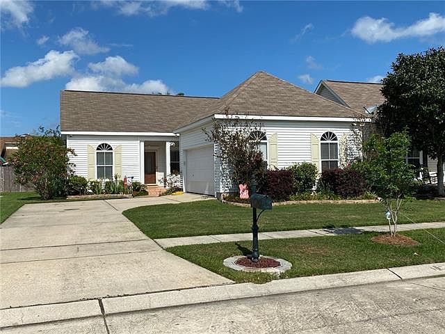 1st image of 5208 Clementine Ln