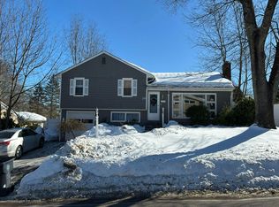 200 Diamond Hill Rd, Warwick, RI 02886