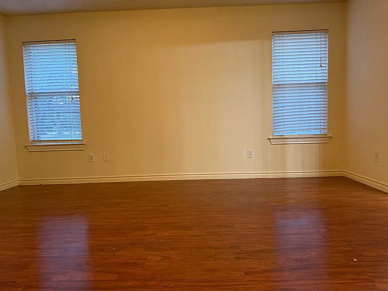 2208 Albert Broadfoot St — Photo 16