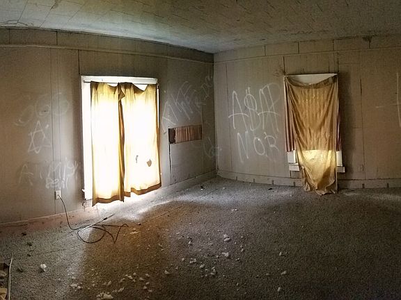 4th image of 908 S 17th St