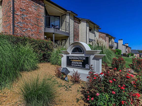 ONE AND TWO BEDROOM APARTMENT HOMES FOR RENT IN BEDFORD, TX.