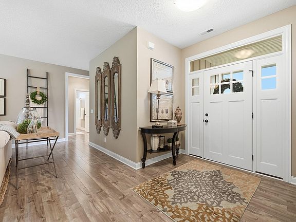 4th image of 1531 Jacobs Dr