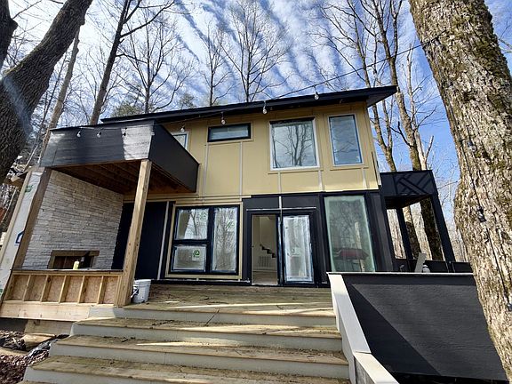 5th image of 3174 Gap Rd