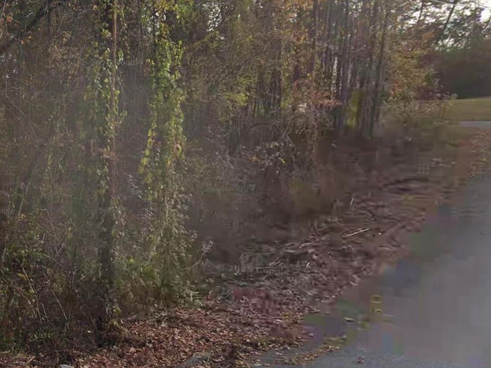 2nd image of 7031 Sportsman Dr