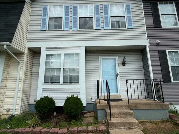 102 Cabin Ct, Stafford, VA 22554