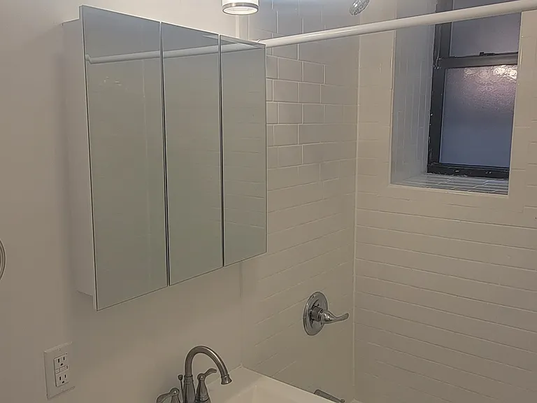64 Baldwin Avenue — Photo 6