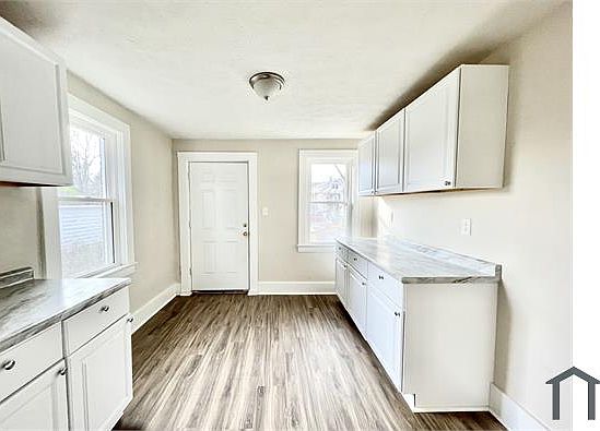 5th image of 3444 Broadway