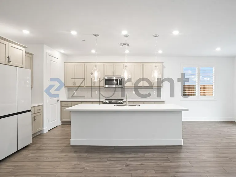 3358 Jubilee Dr — Photo 9