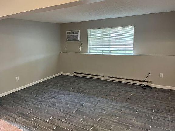3rd image of 6820 Plaza Dr APT 7