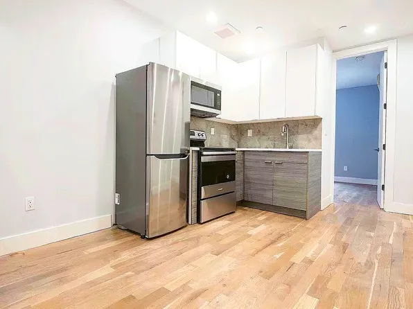 373 Howard Avenue image 1 of 6